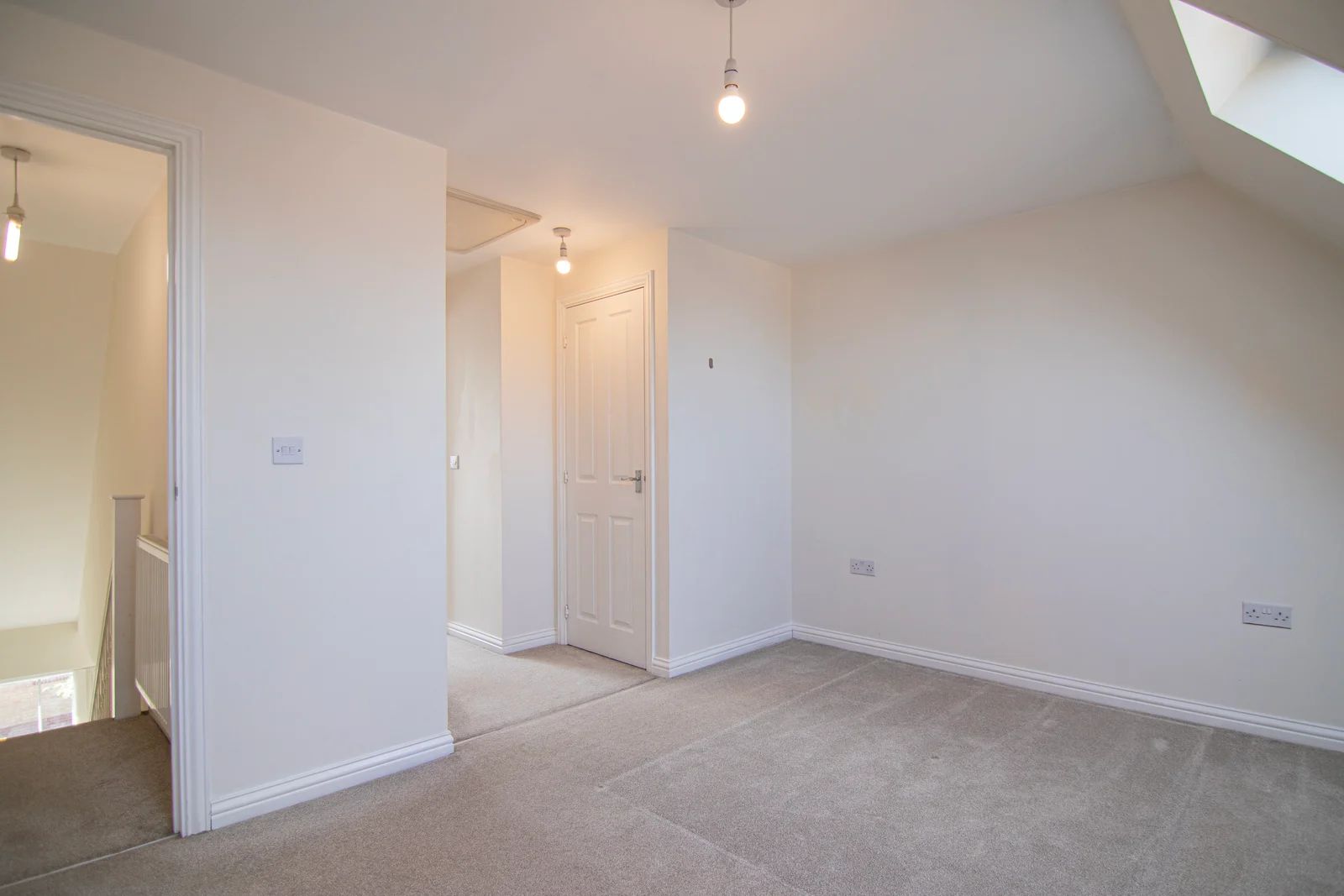 Wickford Close, Leicester, Leicestershire, LE5 0BH — photo 14